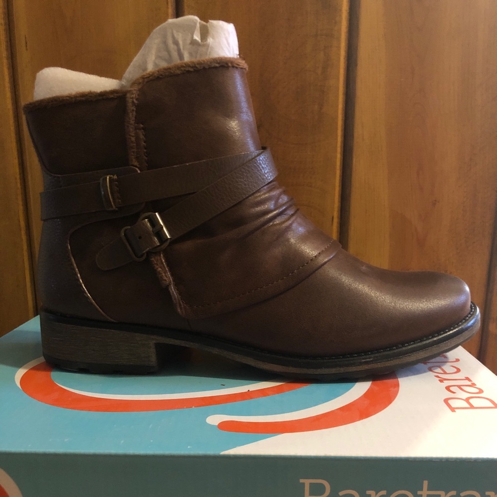 Brand new ankle boots!!
